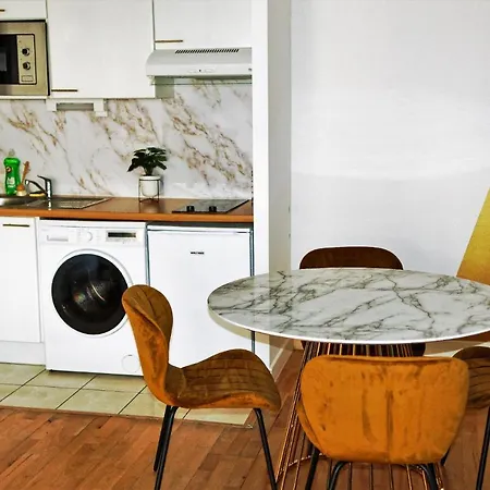 Διαμέρισμα George 5 + Parking Prive Et Securise *